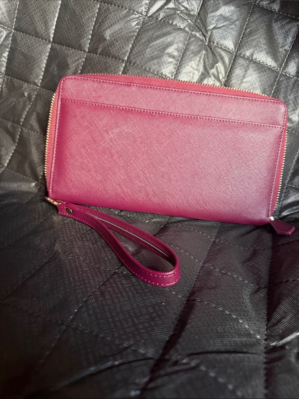 Women's large Zip-Around Wristlet Wallet
